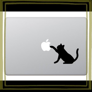 カインドストア MACBOOK AIR / PRO マックブック ステッカー シール 猫 黒猫 キャット アップル M618