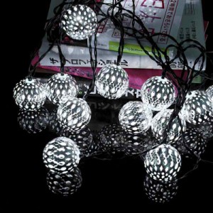 LEDイルミネーション ソーラー充電式 ガーデンライト 20球ボール モロッコ風 屋内 屋外 光センサー内蔵で自動ON/OFF クリスマス ハロウィ