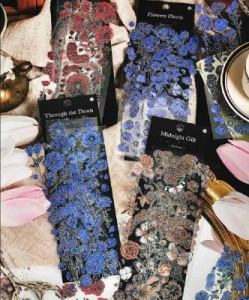 コラージュ 素材 シール かわいい フレークシール 大量 手帳 DIYの飾り ステッカー (花と蝶1)