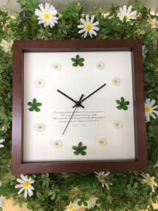 花と葉っぱの可愛い掛時計 Leaf＆Flower Clock  LF-1003 フレームカラー：ブラウン 保証付 kar-9486390s3  アートパネル アートボード 壁