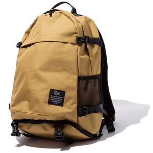 KiU デイパック・バックパック 600D BACKPACK(600D バックパック)  22L  キャメル