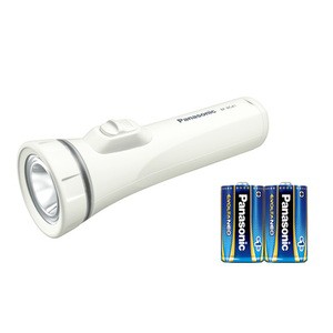 パナソニック アウトドアライト 乾電池エボルタNEO付き LED懐中電灯 最大30ルーメン 電池式   ホワイト