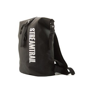 ストリームトレイル タックルバッグ WP Backpack KOZU (バックパックコウヅ)   ブラック/シルバー