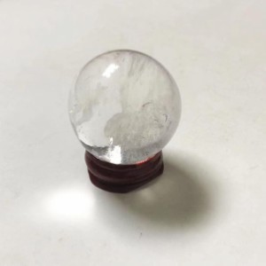 クリスタル 置物 丸玉 黄水晶 赤水晶 水晶玉 浄化 クリスタルボール 装飾品 木製台付き インテリア雑貨 水晶玉 天然石 クリスタル台座 タ