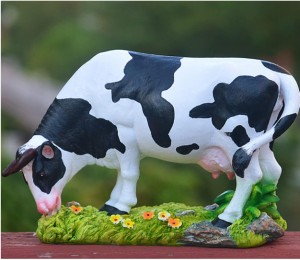 牛のモデル ガーデニング グッズ おしゃれ 癒しグッズ 動物 園庭 置物 タイプ1 カワイイ オブジェ 写真道具 おもしろ雑貨 ウシ 牛のオブ