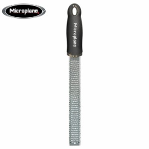 Microplane 【送料無料】KND-362080 [正規輸入品] マイクロプレイン プレミアムシリーズ ゼスターグレーター46020 (ブラック) おろし器 