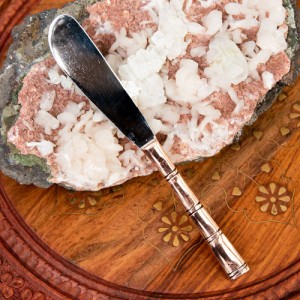  カッパープレートのテーブルナイフ 18cm / バターナイフ インド 食器 カトラリー デザートスプーン アジア 箸 箸置き フォーク アジアン