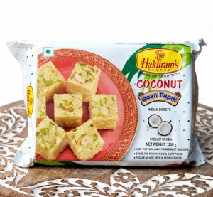  インドのお菓子 ソーンパブディ ココナッツ COCONUT SOAN PAPDI / ハルディラム ソーンパプディ ハルディラム(Haridirams) エスニック料