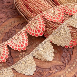  チロリアンテープ メーター売 金糸が美しい 更紗模様のゴータ刺繍〔幅 約4cm〕 ステンドグラス / Gota embroidery ラジャスタン インド 