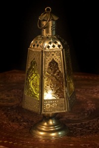  モロッコスタイルの透かし彫りLEDキャンドルランタン〔ロウソク風LEDキャンドル付き〕 〔オレンジ〕約23×10cm / キャンドルスタンド キ