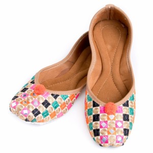  ゴージャス刺繍のマハラニフラットシューズ / パンプス 靴 ペッタンコ靴 インド TIRAKITA(ティラキタ) アジア サンダル レディース エス