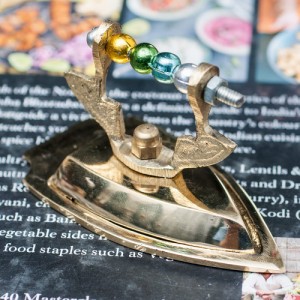  インドのアンティークアイロン ミニチュア / アンティック レトロ ままごと おもちゃ アジアン 金属 製品 エスニック 雑貨