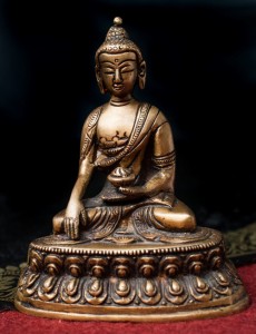  【送料無料】 アクショービャ 阿しゅく如来 13.5cm / 仏陀 仏像 神様像 ブラス インド 置物 エスニック アジア 雑貨