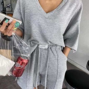 セットアップ ショートパンツ VネックTシャツ 5分袖 上下 2点セット 春 夏 ツーピース ゆったり 部屋着 ルームウェア  ウエストゴム シン