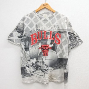 古着 半袖 ビンテージ Tシャツ メンズ 90年代 90s NBA シカゴブルズ 全面プリント コットン クルーネック 薄グレー系他 バスケ 中古 古着