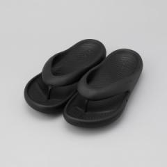 R[Gicoenj/CROCSiNbNXj MELLOW FLIP SANDALS