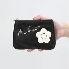 �}���[�N�����g�iMARY QUANT�j/�T�C�����S�f�C�W�[�p�b�` �M�^�e�B�b�V���P�[�X