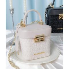 ジル バイ ジル スチュアート（JILL by JILL STUART）/スクエアバニティ