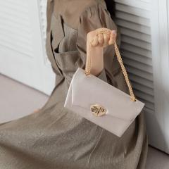 �t�H�����t�H���}�iform forma�j/�N���b�`�p�[�e�B�[�o�b�O/������/�p�[�e�B�[/�񎟉�