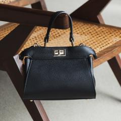 �t�H�����t�H���}�iform forma�j/�yMILLELA FIRENZE�z���v�o�b�O/���܎O/�Z�����j�[/���o����/�p�[�e�B�[