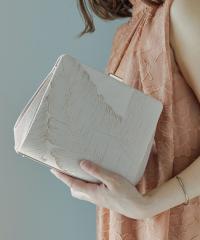 �j�A�i�iniana�j/�p�[�e�B�[�o�b�O