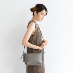 ���B�[�^�t�F���[�`�F�iVitaFelice�j/�{���v�~�j�V�����_�[�o�b�O�yaroco/�A���R�z