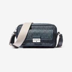 マイケル・コース（Michael Kors）/BRADSHAW カメラバッグ エクストラスモール － MKシグネチャー