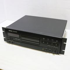 TASCAM �^�X�J�� DA-20 MK?UDIGITALAUDIO TAPE DECK  ���Õ��i