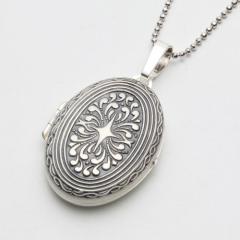 �y�h�C�c MERZ�Ёz  �V���o�[ ���P�b�g�y���_���g   �A���e�B�[�N