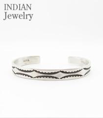 INDIAN JEWELRY ioz|Nora Tahe|X^v[N|oOwNAVAJO STAMPED SILVER BANGLE Nora TahexyAJWElCeBuzIJ-38