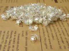 �A�N�Z�T���[������:���� �r�[�Y�L���b�v