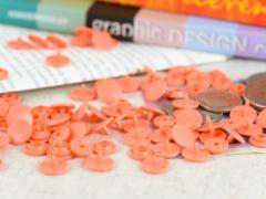 �v���X�`�b�N�X�i�b�v�{�^��(T-3) �}�b�g�J���[ �R�O�g�i10mm �T�[�����s���N�j �n���h�v���C���[ ��|�ޗ� �v���X�`�b�N�� �{�^��