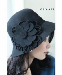 cawaii（黒）大きな花コサージュ咲く フェルトハット wkg00129 フェルトハット 帽子　厚手 あったかい 花柄 キャップ カンカン帽 つば広 