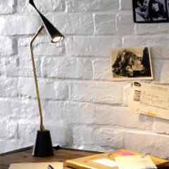 A[g[NX^WI e[uCg Gossip-LED desk light AW-0376E ubN