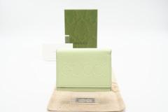 ☆安心の3大保証☆ Aランク ≪GUCCI グッチ/三つ折り財布≫ 731694 GUCCIエンボスロゴ レザー グリーン コンパクトウォレット 極美品 送
