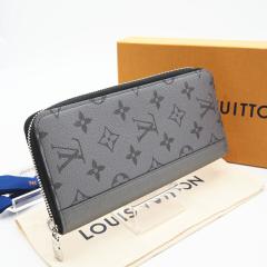 ☆3日以内返品可☆ CELINE セリーヌ 10K543 キュイルトリオンフ ラージ