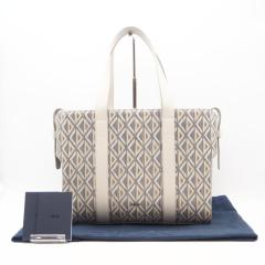 ��3���ȓ��ԕi�� �ɔ��i Dior �f�B�I�[�� CD�_�C�������h ���U�[ �R���[�� 1TNSH050CDP_H40E �g�[�g�o�b�O �O���[ �z���C�g ���U�[ ��