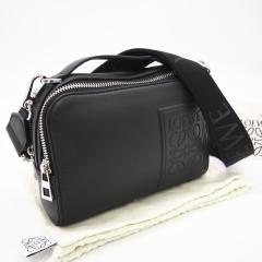 ��3���ȓ��ԕi�� ���i LOEWE ���G�x �A�i�O���� �T�e���J�[�t �N���X�{�f�B �J�����o�b�O �~�j C565R41X04 2way�V�����_�[�o�b�O �u��