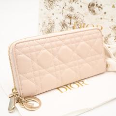��3���ȓ��ԕi�� �ɔ��i Christian Dior �N���X�`�����f�B�I�[�� �J�i�[�W�� �����X�L�� Lady Dior Voyageur �E�H���b�g S0007ONMJ ��