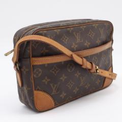 ��3���ȓ��ԕi��  LOUIS VUITTON ���C�E���B�g�� ���m�O���� �g���J�f��PM M51274 �V�����_�[�o�b�O �u���E�� �x�[�W�� �R�[�e�B���O�L