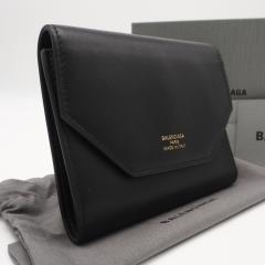 ��3���ȓ��ԕi�� ���i BALENCIAGA �o�����V�A�K �X���[�X�J�[�t���U�[ ENVELOPE ZIP�~�j�E�H���b�g 781575 �O�܂���z �u���b�N �J�[