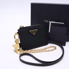 ��3���ȓ��ԕi�� ���g�p PRADA �v���_ �T�t�B�A�[�m �g���C�A���O�����S �J�[�h�z���_�[ 1MC127 �J�[�h�P�[�X �u���b�N �T�t�B�A�[�m 