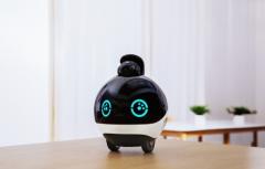 EBO X Family Companion Robot �t�@�~���[ �R���p�j�I�� ���{�b�g au���� �������� au�I�����C���V���b�v au online shop �X�}�[�g���C�t