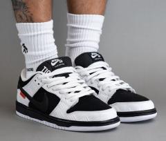 TIGHTBOOTH × Nike SB Dunk Low Pro QS Black and White タイトブース × ナイキ SB ダンク ロー プロ QS ブラック アンド ホワイト Tightbooth-Nike-SB-Dunk-Low-