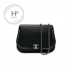 �V���l�� CHANEL �o�b�O �V�����_�[�o�b�O ���U�[ �u���b�N �� �V���o�[ �^�[�����b�N �R�R�}�[�N �`�F�[��