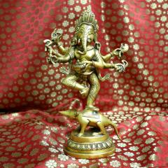 �C���h�̐_�l�K�l�[�V���̒u���@�^�J���̑傫�ȃK�l�[�V���ł� �������d�ʂ��w�r�[��  �G�X�j�b�N �A�W�A���G�� �K�l�[�V���� �K�l�[�V