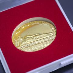 �^�C-���b�g�E�|�[�̃v���N���A�� �u���ϕ��S�[���h���_���v2024�N�d���i �^�C�ł͒��L���Ȃ����̈��ł�  �^�C�̂���� �G�X�j�b�N 