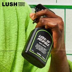 LUSH ���[�h �I�u �~�X���[�� �{�f�B�X�v���[ �n���E�B�� ���ʌ��� �M�t�g �v���[���g ���� �t���O�����X �X�p�C�V�[ ���� �������� ���b