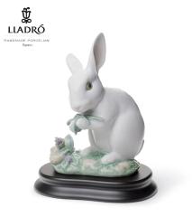 The Rabbit  LLADRO �����h��  �u�� �E�T�M �e �I�u�W�F �C���e���A �l�` ���� ������� �X�y�C�� �v���[���g ���� ���j�� �V�z �J�� ��