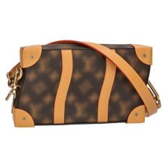 ���C���B�g��   22AW  M81580 �\�t�g�t�H�[�J�X���m�O�����E�F�[�u�f�U�C���V�����_�[�o�b�O ���� SB01